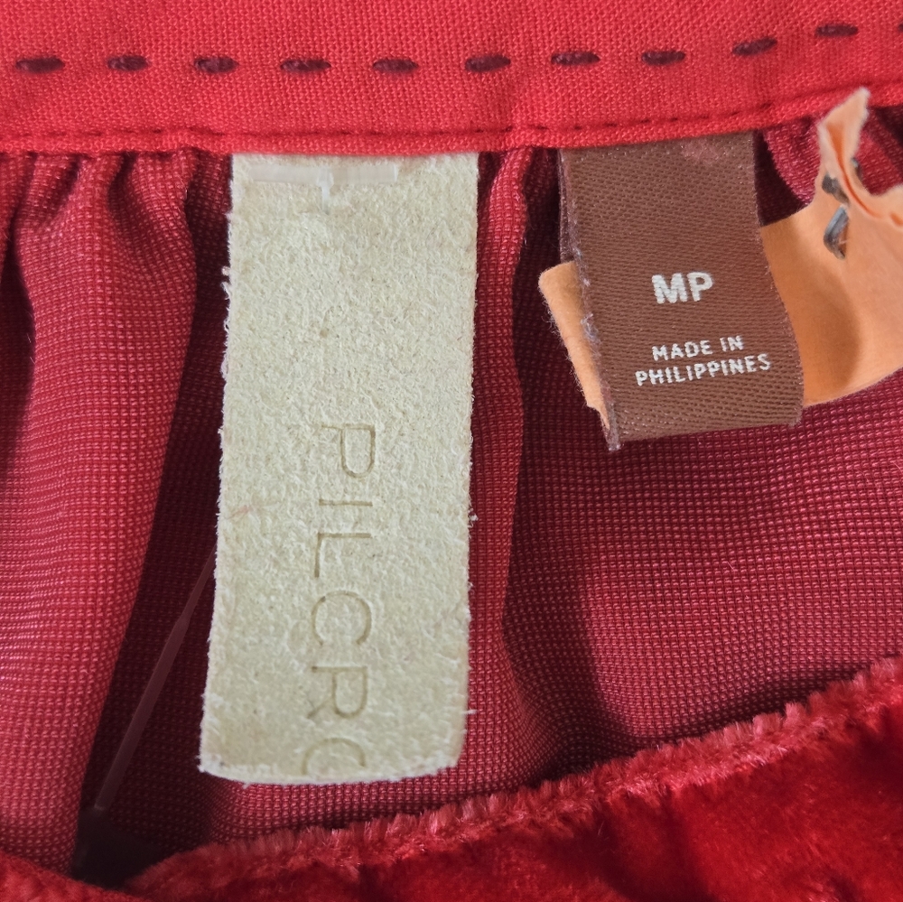 Anthropologie Pilcro Puff-Sleeved Velvet Buttondown Red‎ / Rouge  Size Medium MP - Picture 13 of 16